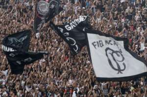 Diretor do Corinthians critica torcida: 