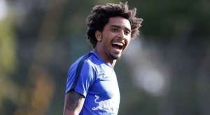 Ponte Preta aguarda chegada de Menino da Vila para oficializar sétima contratação