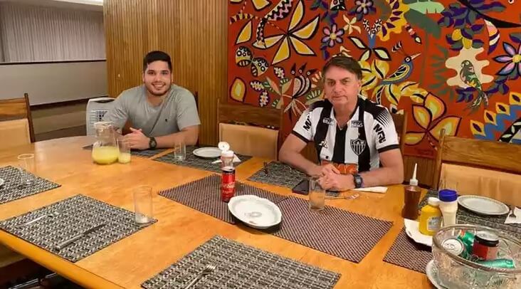 Bolsonaro “zoa” Cruzeiro e mostra desconhecimento de futebol