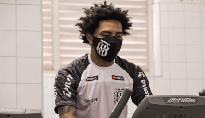 Ponte Preta acerta contratação de atacante ex-Bragantino e América-MG