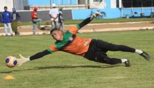 Goleiro ex-Remo confirma renovação com time da Série D: 'Temos um acordo'