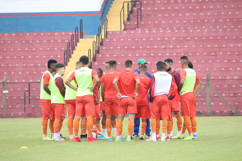 Sai Leandro Almeida, vem Walber: Guarani fecha defesa para disputa da Série B