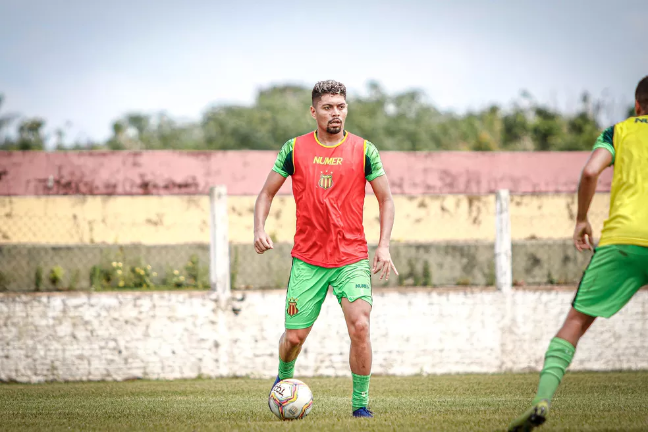 Série C: Remo contrata lateral-direito que estava atuando em time da Série B