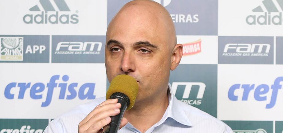 Bolsonaro recebe dirigentes de 8 clubes em defesa de mudanças nos acordos com TVs