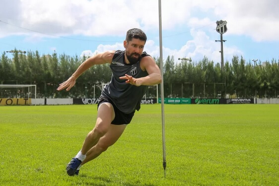 Meia do Ceará não vê problemas do Brasileirão terminar em 2021