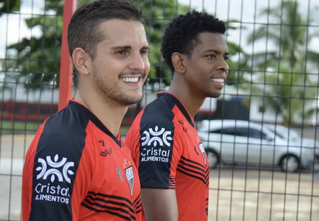 Ex-São Bernardo, atacante renova com o Atlético-GO até o fim de 2020