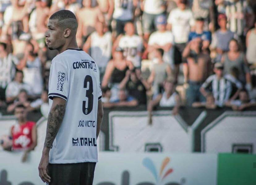 Zagueiro do Corinthians troca time do Paulistão pelo Atlético-GO