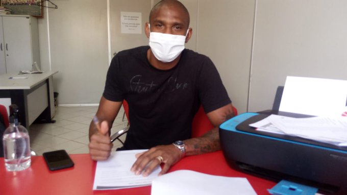 Campeão baiano em 2012, zagueiro troca Brasiliense por Vila nova