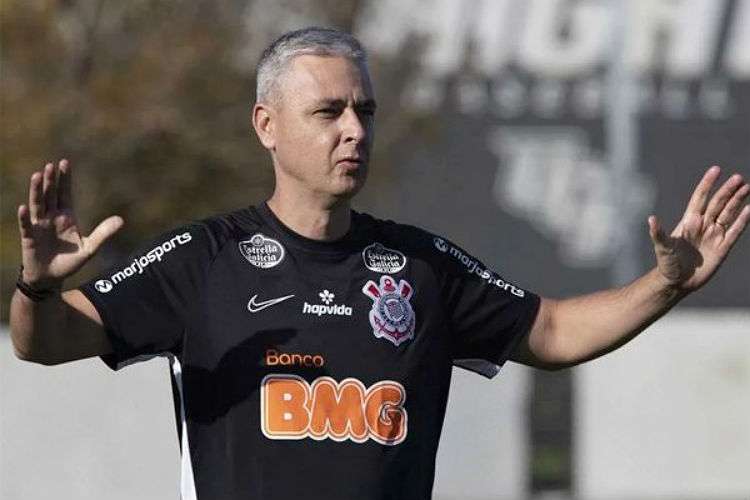 Tiago Nunes aprova 1º treino e vê Corinthians em forma em até 30 dias