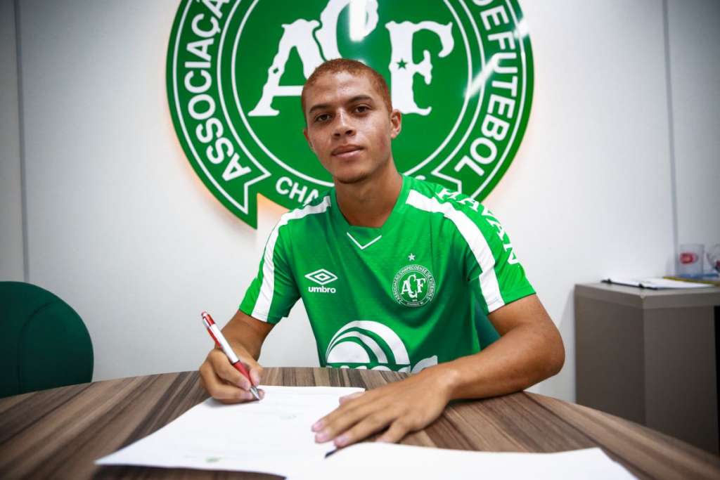 Foguinho é mais um a se lesionar na Chape