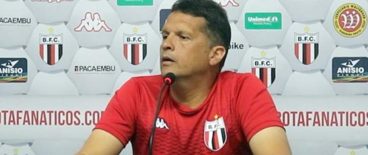 Técnico do Paulistão projeta reforços para a Série B: ‘Três a quatro contratações’