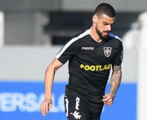 Zagueiro campeão com XV de Piracicaba e Vila Nova pode retornar ao Brasil