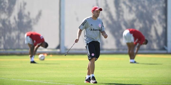 Gaúcho:  Eduardo Coudet concentra atenções na melhoria do passe no Internacional