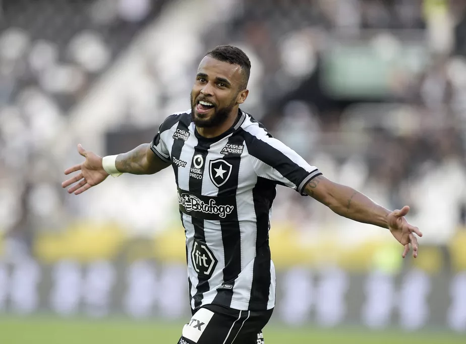 Time carioca pode perder volante para Europa, mas já tem outro nome na pauta