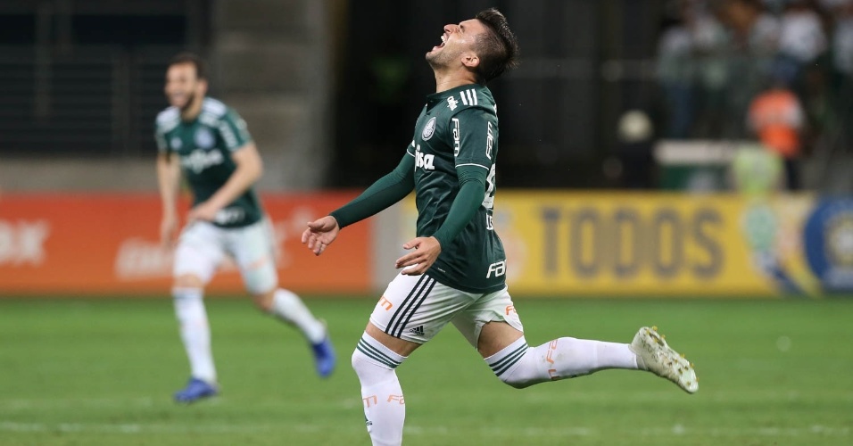 Botafogo acerta com Palmeiras e está perto de anunciar lateral