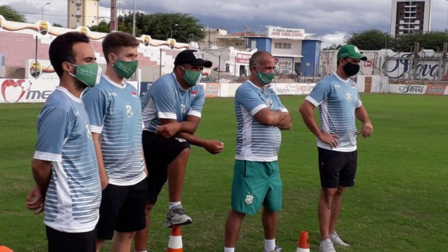 Mudança! Time paraibano volta atrás e anuncia Celso Teixeira como novo técnico