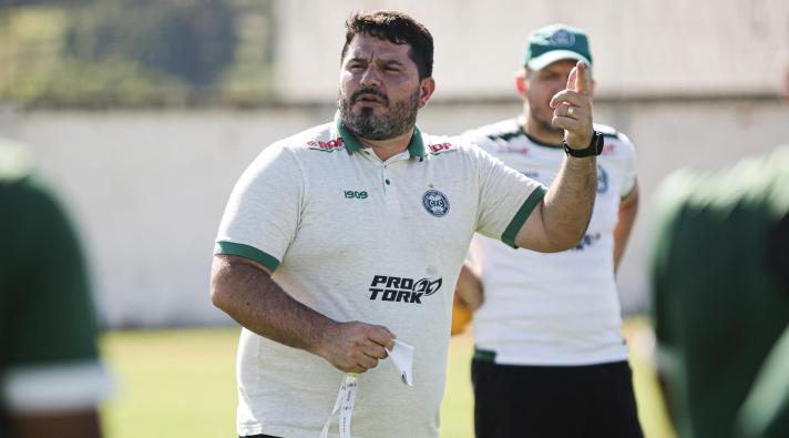 Time da Série A confirma membro da comissão técnica em caso grave de Covid-19