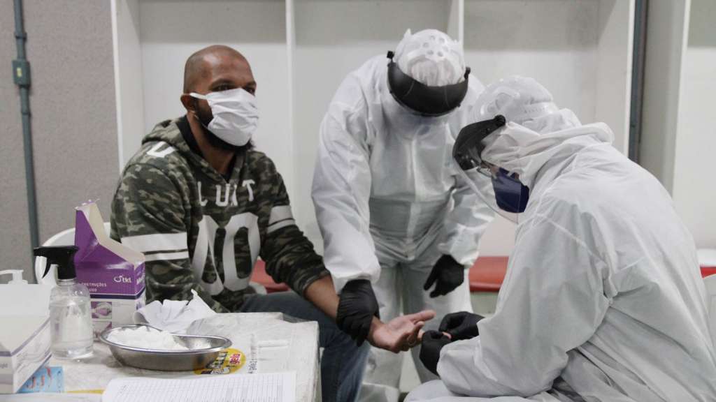 Brasil realizou testes para Covid-19. Foto: Carlos Insaurriaga