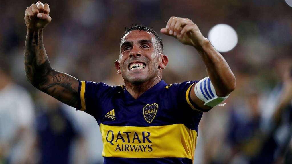 Carlitos Tevez deve renovar com o Boca por mais uma temporada