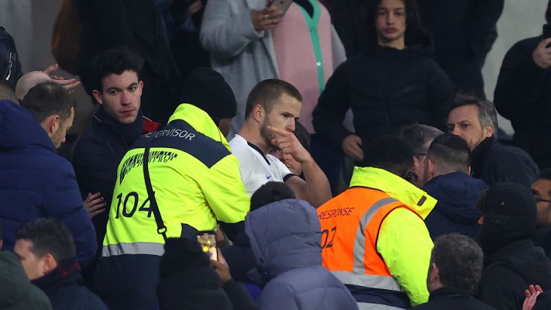 Jogador do Tottenham é suspenso por 4 jogos após confrontar torcedor