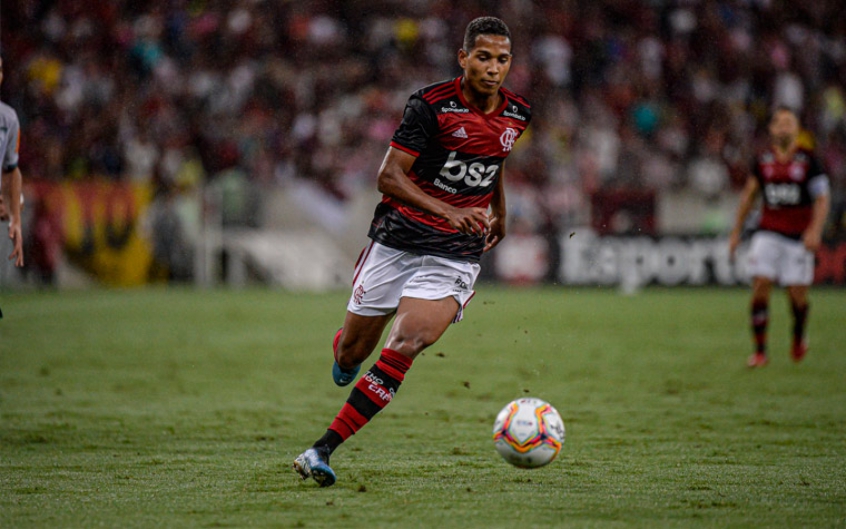 Revelado jogador do Flamengo que testou positivo para coronavírus