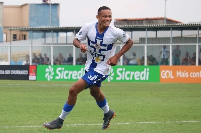 Paulistão: Conheça a ‘joia’ do Água Santa que se inspira no Ronaldo Fenômeno