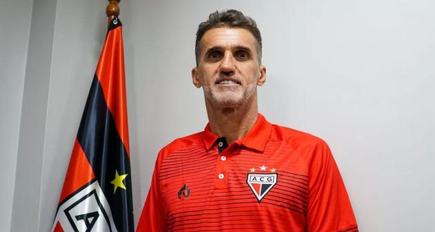 Técnico promete morar em CT de clube do Brasileirão: “Me sinto em casa”