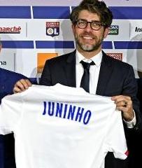 Após Leonardo, jornalista detona Juninho Pernambucano: “Burro, limitado e ignorante”