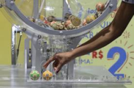 Loterias: Mega Sena acumula de novo e vai pagar mais de R$ 40 milhões no sábado