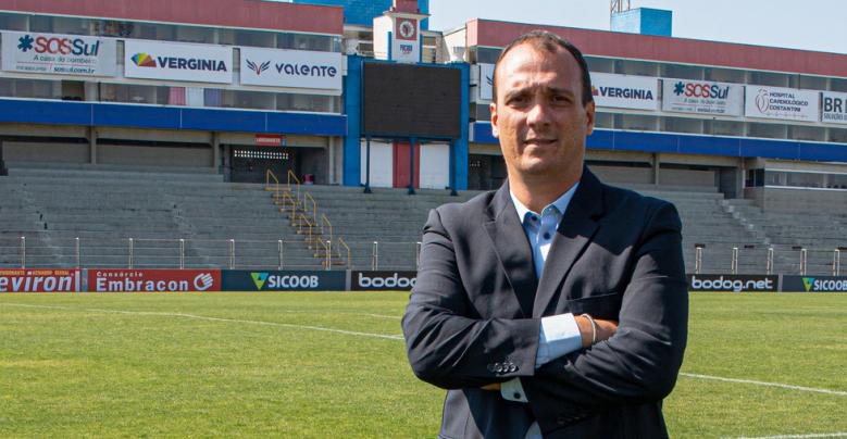 Dirigente do Paraná sobre volta do Estadual: “Melhor dar o título ao Covid”