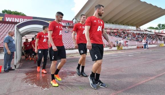 Casos de Covid-19 sobem e país da Europa terá portões fechados