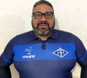 Atlético-AC confirma técnico 