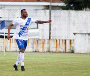 Paulista A2: De olho no título, atacante do Taubaté se diz ansioso para retomada