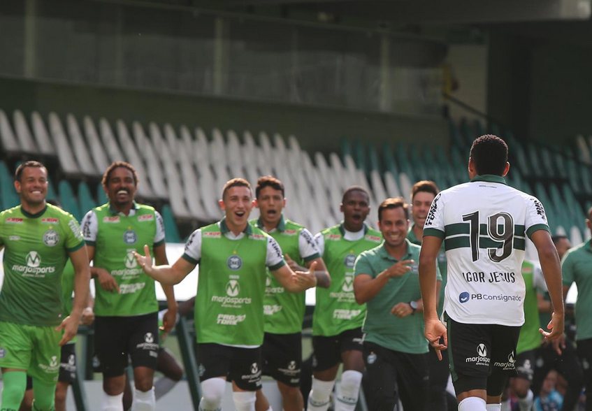 Federação traça planos e pode levar Paranaense para Santa Catarina