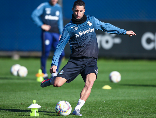 Grêmio ficará em Porto Alegre e Renato Gaúcho volta na segunda-feira