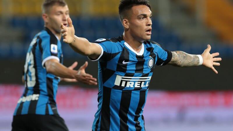 Espanhol: Presidente do Barcelona revela negociação com atacante de clube italiano