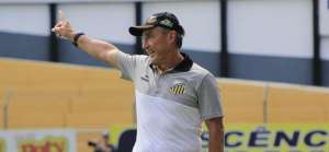 Lateral da base pode ser a solução para Roberto Fonseca armar o Novorizontino