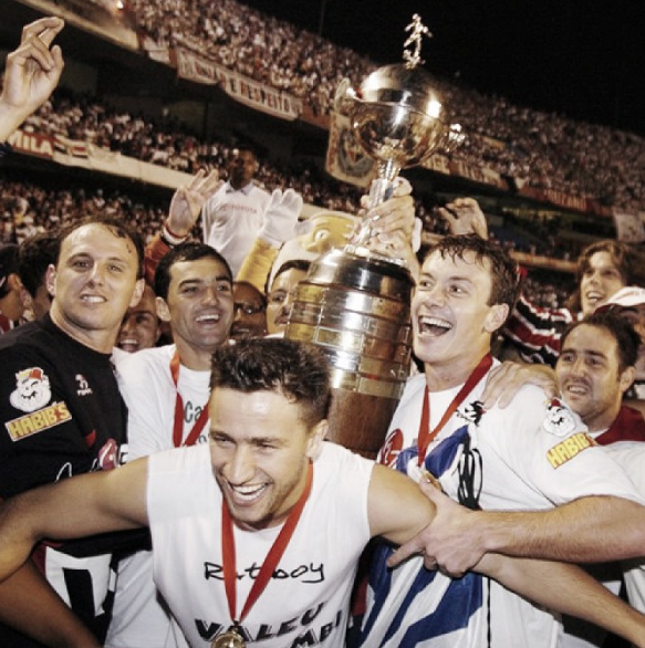 Há 15 anos, São Paulo conquistava a Libertadores pela terceira vez