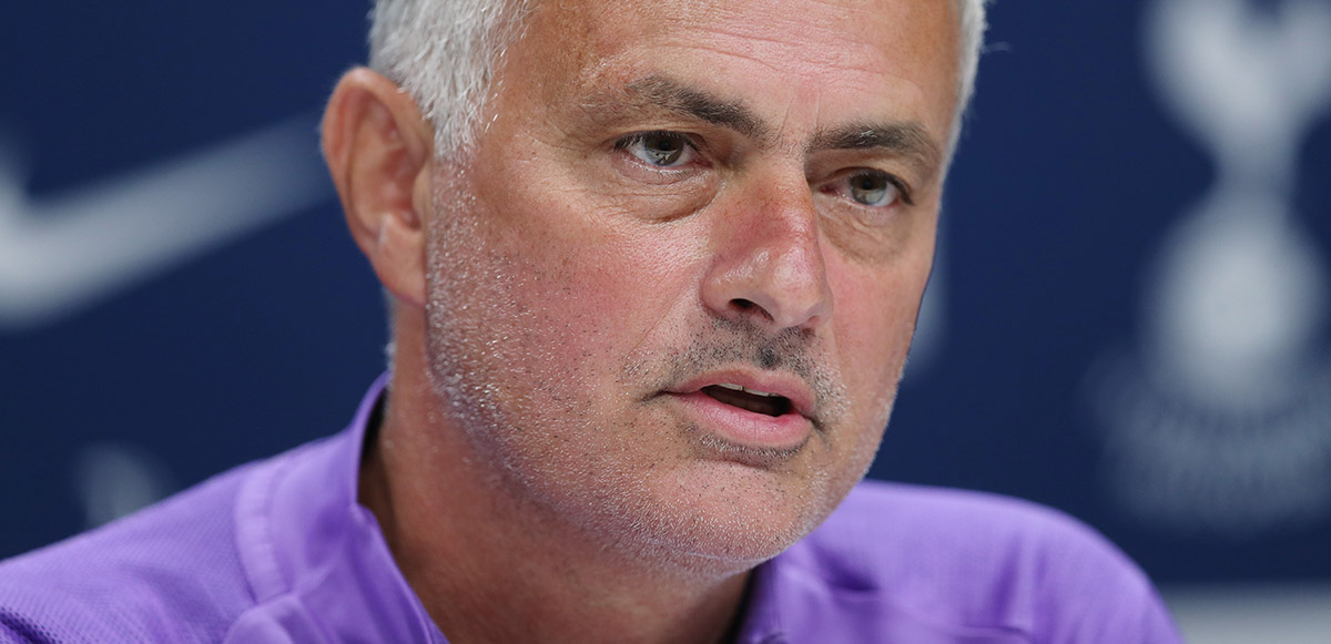 Mourinho critica decisão favorável ao Manchester City: ‘Um desastre, vergonhosa’