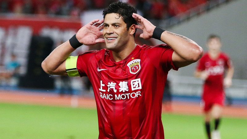 De saída do futebol chinês, Hulk pode parar no Palmeiras