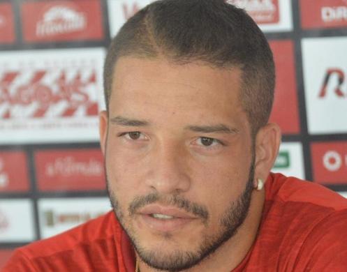 Goleiro do CRB sonha com classificação na Copa do Nordeste: “Acreditar até o fim”