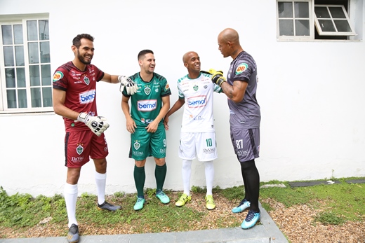 Concurso de time da Série C de desenho de terceira camisa  ‘bomba’ e agita torcida