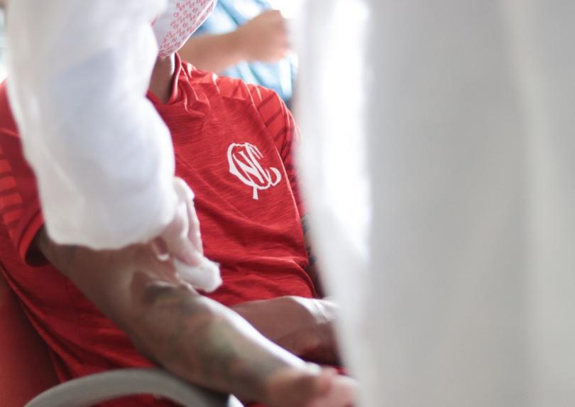 Clube da Série B registra mais cinco casos de Covid-19, sendo um jogador