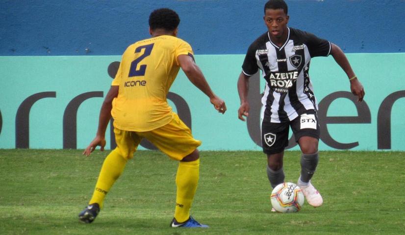 Para não ficar só nos treinos, Botafogo quer amistoso antes de estreia