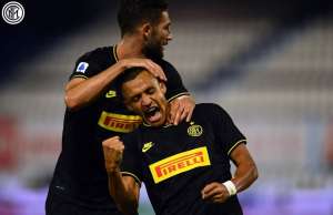 ITALIANO: Inter de Milão afunda Spal e mantém vivo o sonho do título