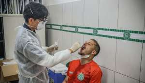 Por reestreia no Paulistão, elenco do Guarani é submetido a 4º teste para Covid-19