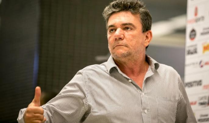 Andrés faz parte do grupo Renovação?