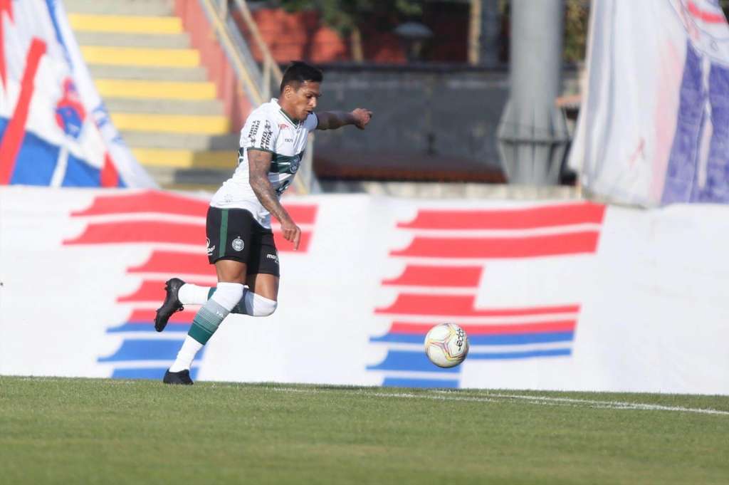 Robson foi o autor do único gol da partida (Foto: Site Oficial Coritiba)