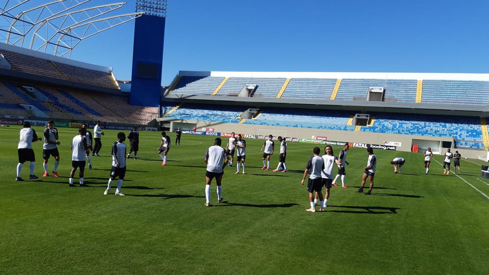 Desfalcada e com mistério, Ponte Preta fecha preparação para decisão em Barueri