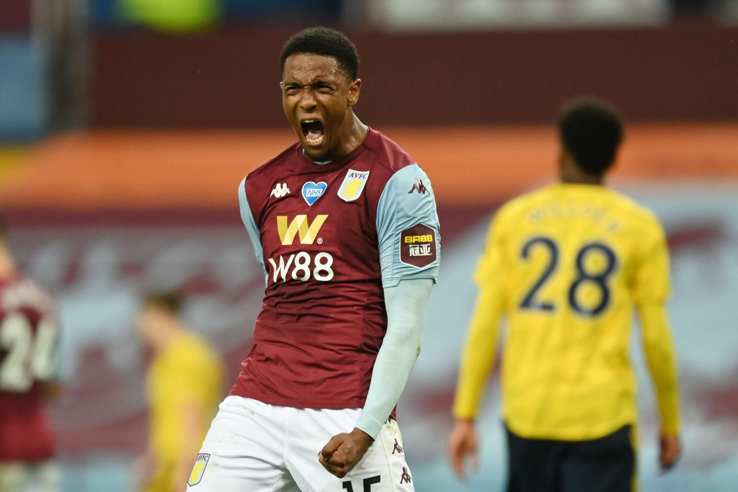 INGLÊS: Aston Villa bate time finalista de copa e respira; Manchester City goleia